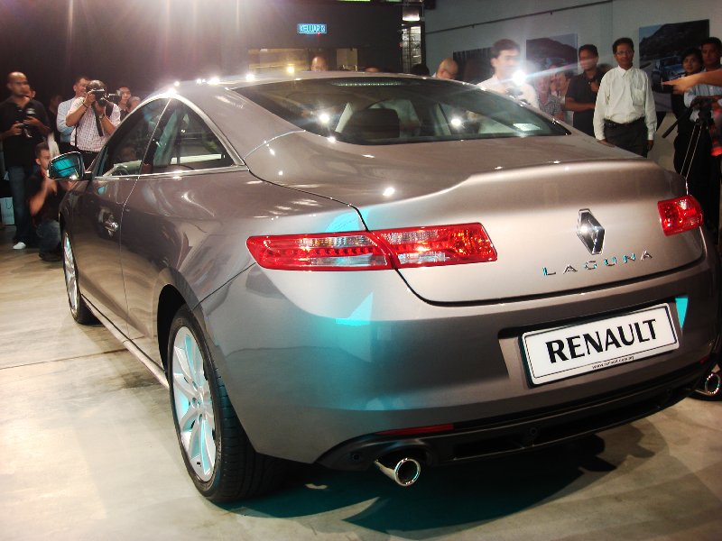 Renault Laguna Coupe - back and side