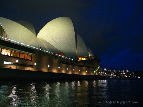 sydney opera house late evening wallpaper
