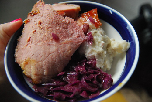 Ham, braised purple cabbage, potatoes