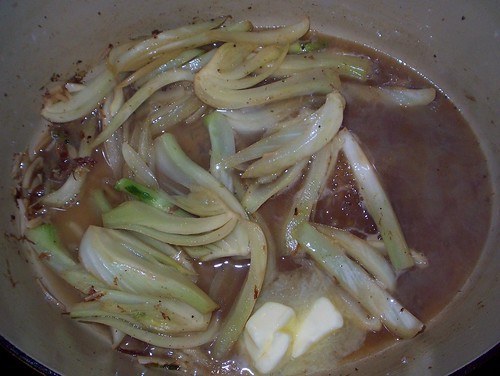 chicken stock and wine to fennel
