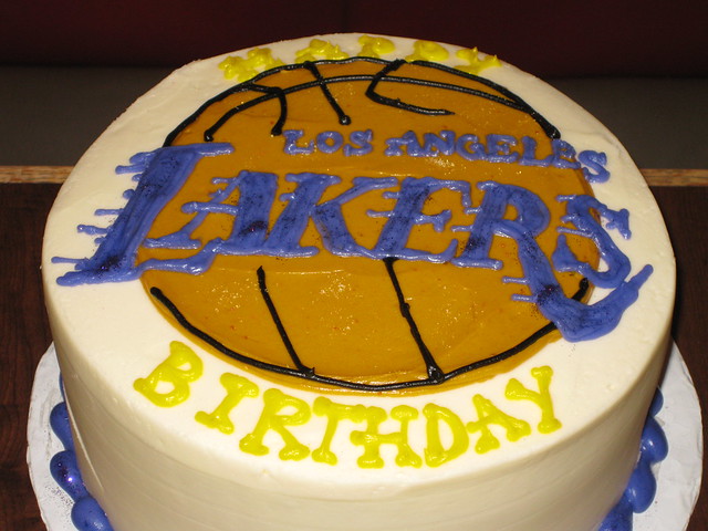 cake created by the The Sugar Me Bakery in Orange County, California.