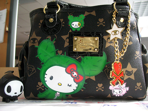  tokidoki x hello kitty purse 