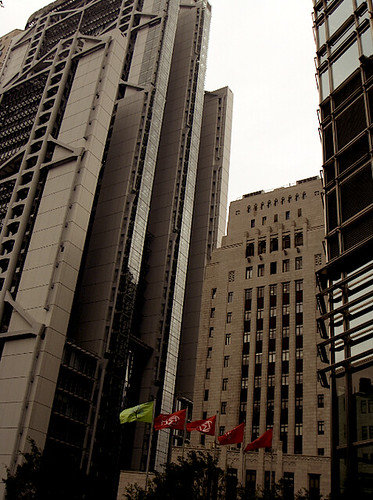 jimwang0813 拍攝的 商業金融大樓。