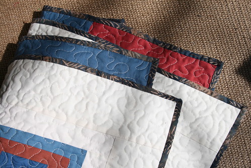 Solids & Squares Quilt - binding detail