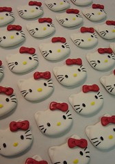 hello kitty cupcake toppers by debbiedoescakes