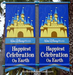 IMG_1032-Happiest-Celebration-banners-castle