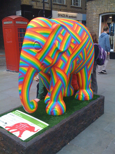 193 Dumbow Random London Elephant 4 