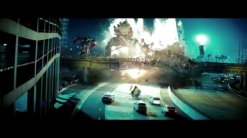 Transformers 2 Scavenger destroza puente