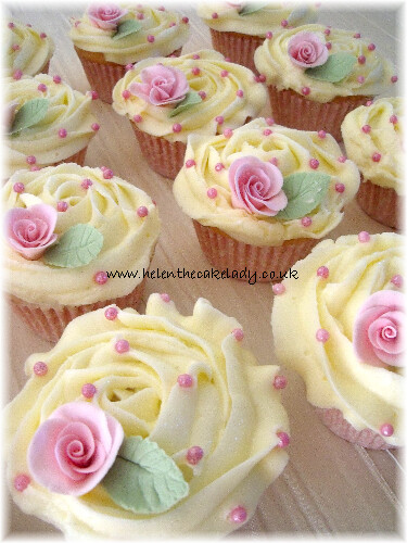 Wedding cupcake white & pink rose (2)