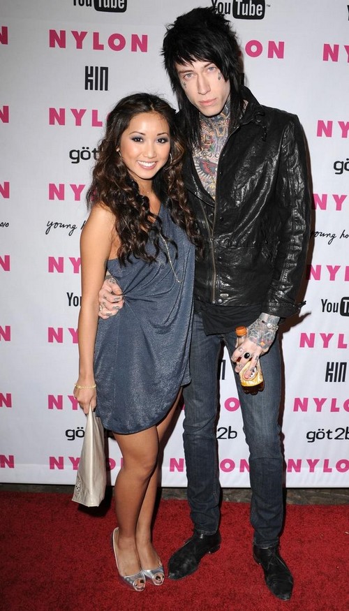 brenda-song-trace-cyrus-couple-up-03