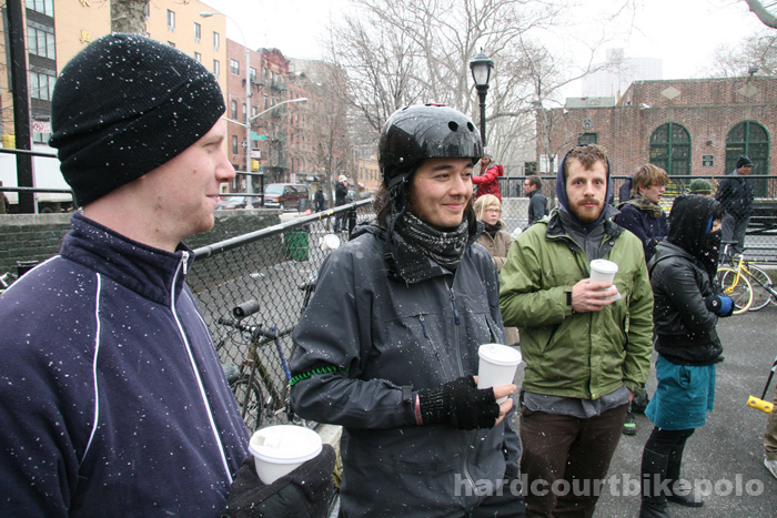 hardcourt bike polo eric DC chombo paul in the pit with snow