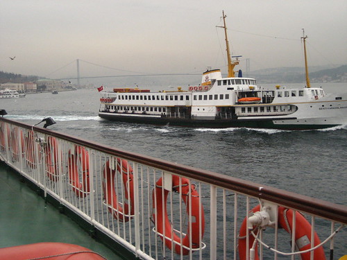 Bosphorus Cruise: From Emimonu to Besiktas