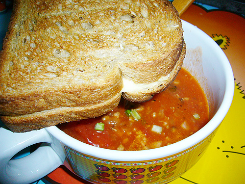 cheese toast and tomato soup