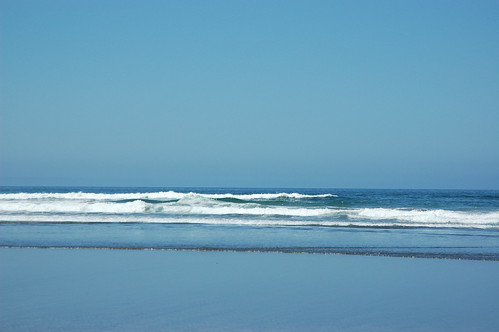 Tide is coming in, slow shallow waves, blue and white, calm, north of Ft. Bragg, Pacific Ocean, California, USA by Wonderlane