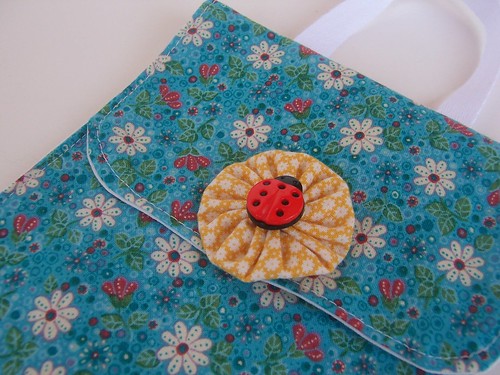 blue daisy sachet pocket