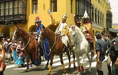 Reyes Magos entrando a Plaza Mayor de Lima