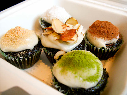 Heavenly Cupcakes from Roji Tea Lounge