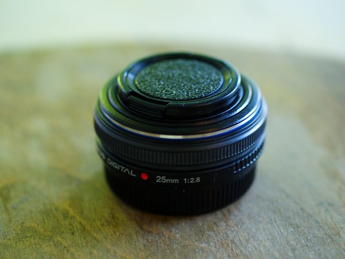 Olympus Zuiko 25mm f/2.8 Pancake lens