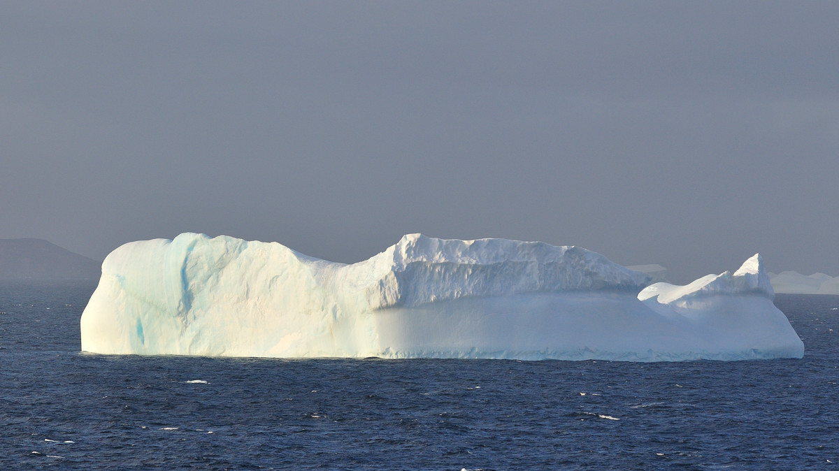 More icebergs @ Antarctic Sound