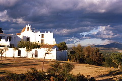 1995-0128 Vinaros Ermita mit Wolken