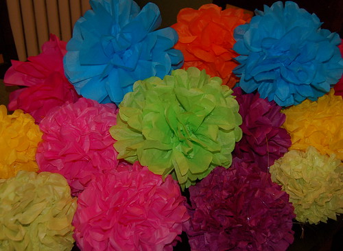 tissue paper flowers how to. DIY: How to Make Tissue Paper