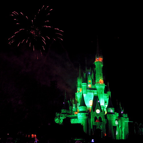 magic kingdom castle christmas. Magic Kingdom - Mickey#39;s Very Merry Christmas Party - Cinderella Castle - Fireworks - Star