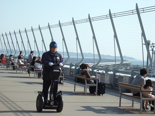 《日本中部空港》騎賽格威(segway)的 security @ 2009-02-15