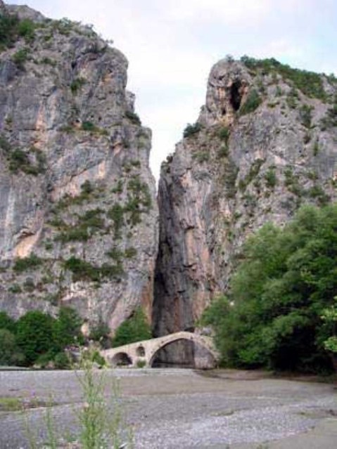  Δυτική Μακεδονία - Γρεβενά - Δήμος Θεόδωρου Ζιάκα Γέφυρα Πορτίτσας στο χωριό Σπήλαιο, Γρεβενά