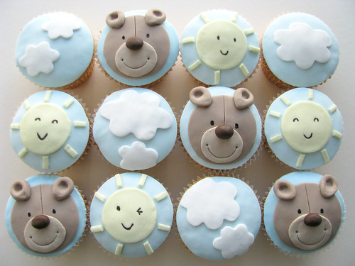 BABY BIRTHDAY CUPCAKES CUTE KID'S DESSERTS WITH TEDDY BEARS ANIMAL FACES