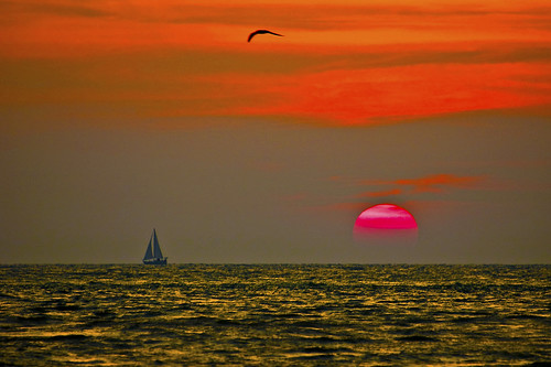 killbyte님이 촬영한 sunset sail.