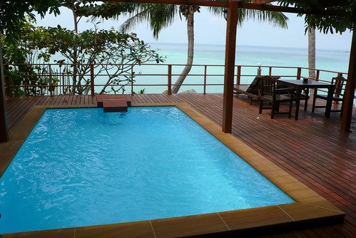 Haadlad prestige resort pool Villa0002