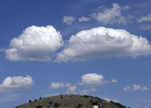  Qu fuerza natural sujeta las nubes en el cielo Foto Pedro Merino
