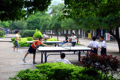 ping pong along the li river, yangshuo