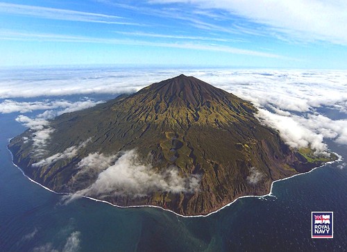 Tristão da Cunha - Vista Geral do Vulcão