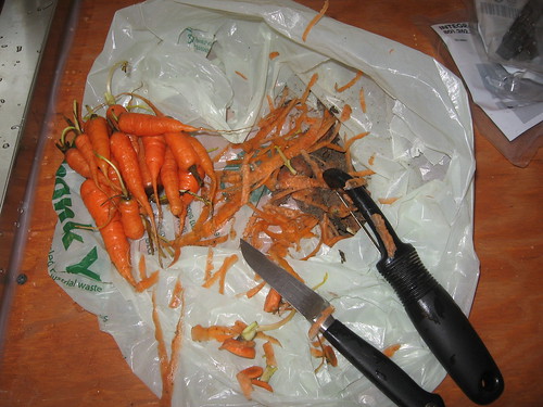 unwashed carrots