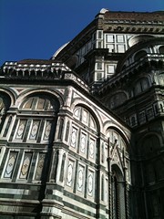 Looking up at Il Duomo