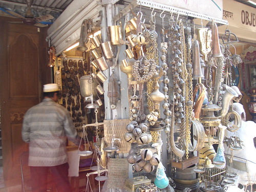 Brass Antique Shop, Chor Bazaar
