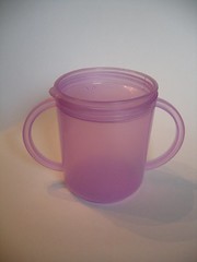 Little Spill cup with handles