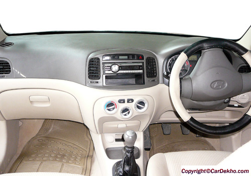 Hyundai Verna DashBoard Interior 