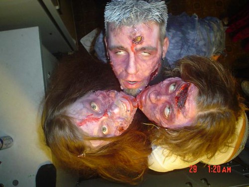how to make zombie makeup. Zombie Make-Up