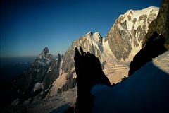 Monte Bianco e Aiguille Blanche de Peuterey all'alba