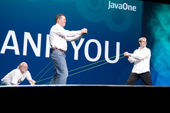 T-Shirts Throwing, General Session "Java: Change (Y)Our World" on June 2, JavaOne 2009 San Francisco