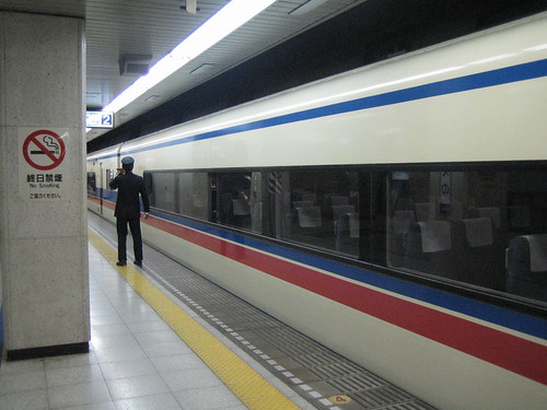 坐電車到成田機場
