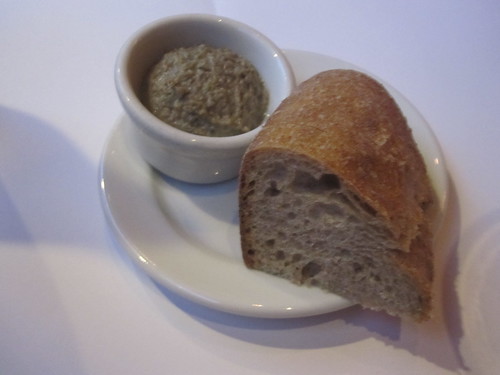 Lentil-dill spread, bread at Millenium