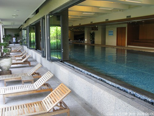 雲品酒店-游泳池~看來挺不錯的