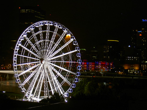 Big ferris wheel on the Brisbane River