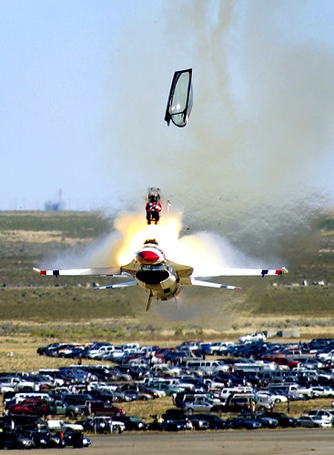 Plane crash, crash video plane, airplane crash, aircraft crashes - F-16 crash ejection