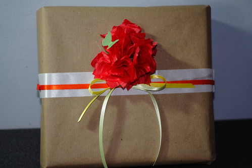 Gift wrap May20100001