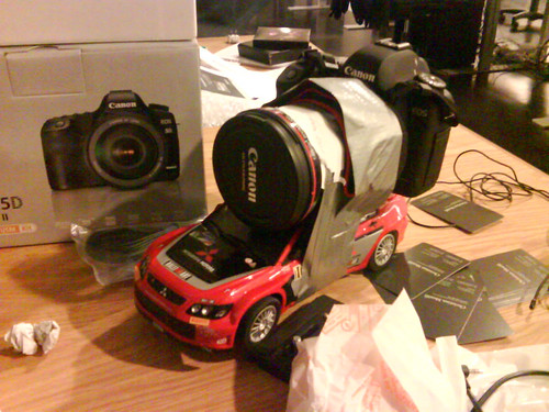 Canon 5D + radiostyrd bil