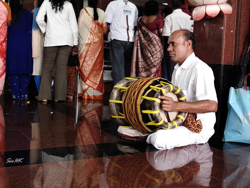 Musician @ Sri Maha Mariamman Temple Dhevasthanam, KL, Malaysia